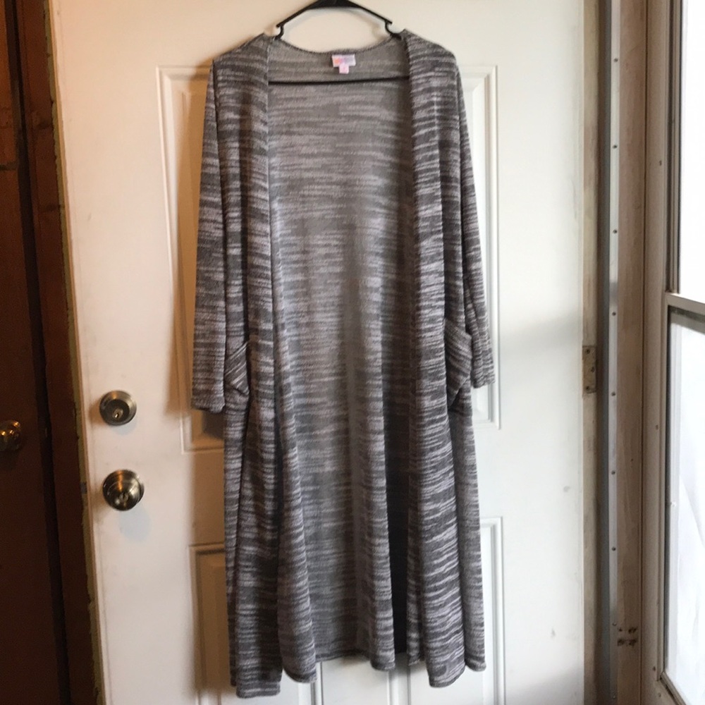 Lularoe Kimono size S